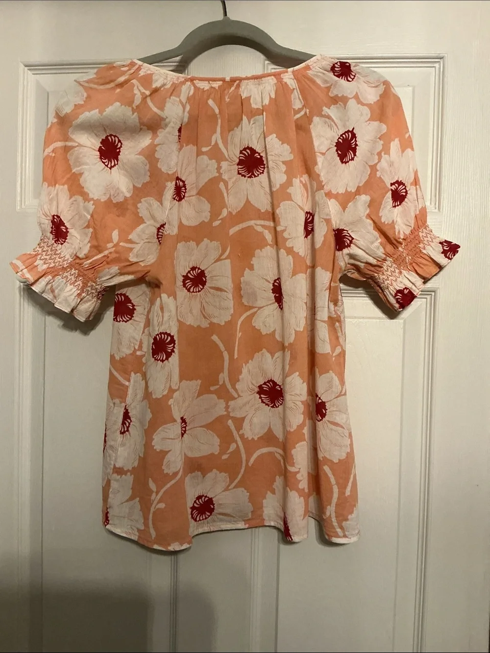 Madewell Peach and White Floral Button-Up Blouse with Red Accents